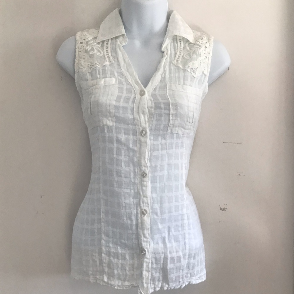 LovePotion Lace details Cotton Blouse Lightweight